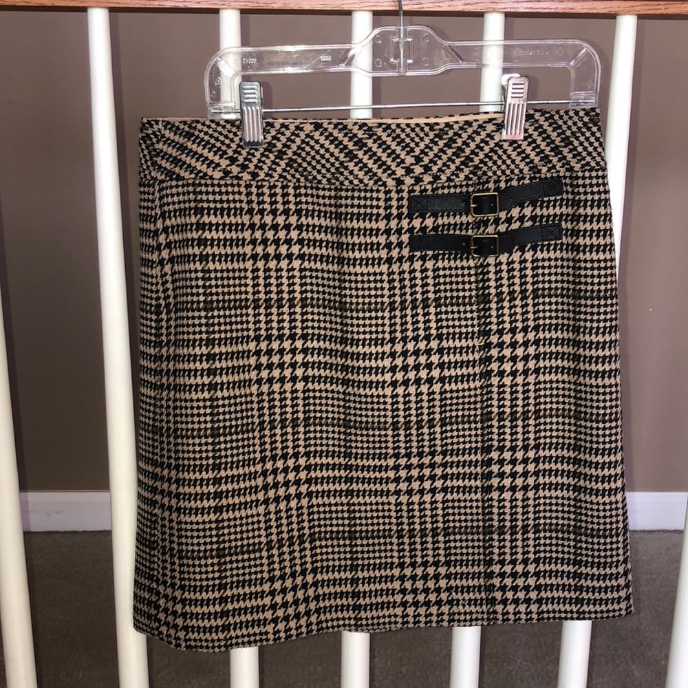 🆕 LOFT Skirt